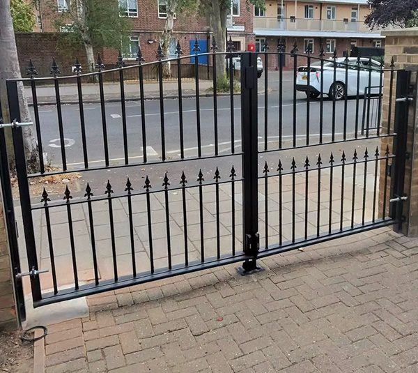 Automated UPVC driveway gates